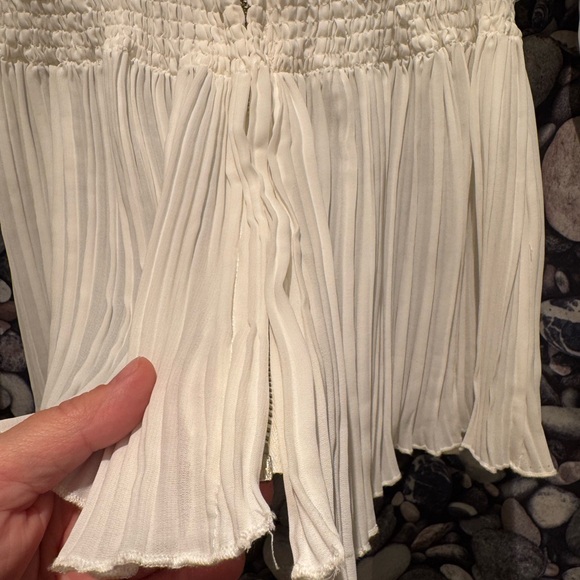 90’s Pleated Blouse - Picture 8 of 10